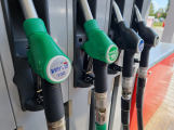 Benzin ve Středočeském kraji od minulého týdne zlevnil, nafta mírně zdražila