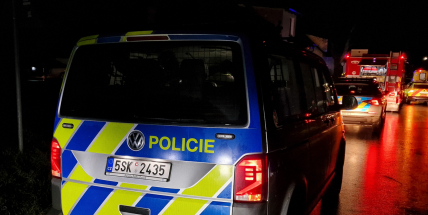 NOČNÍ DRAMA V KOZÁROVICÍCH: Anonym nahlásil bombu na diskotéce, policie evakuovala na 500 lidí!