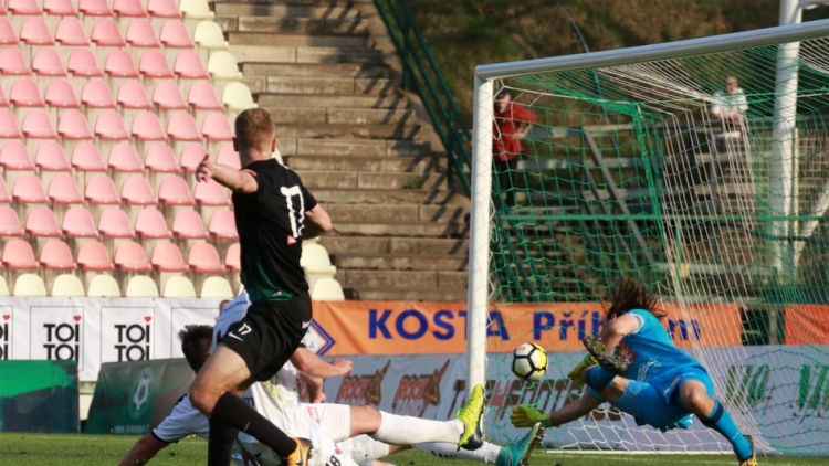Matouškova gólová paráda. 1.FK Příbram versus FC Hradec Králové