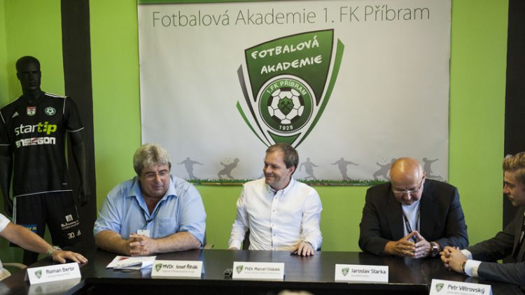 Ministr Chládek otevřel v Příbrami první fotbalovou akademii