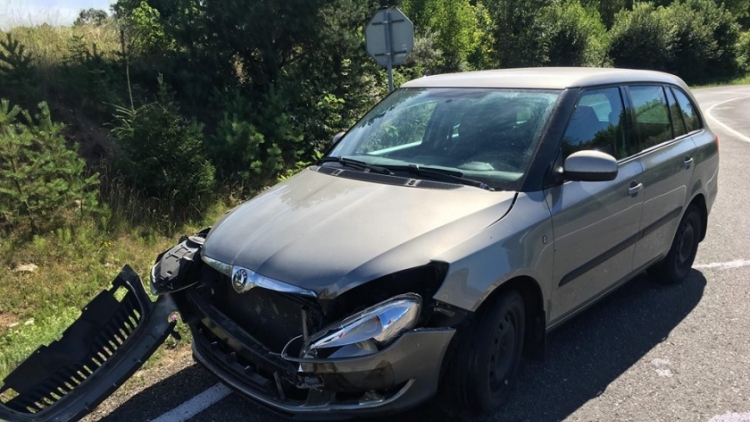 Na Evropské došlo k dopravní nehodě, vozidla omezují průjezd křižovatkou