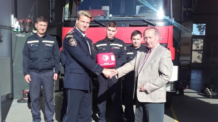 Profesionální hasiči ze Sedlčan mohou zachránit život při náhlé srdeční příhodě