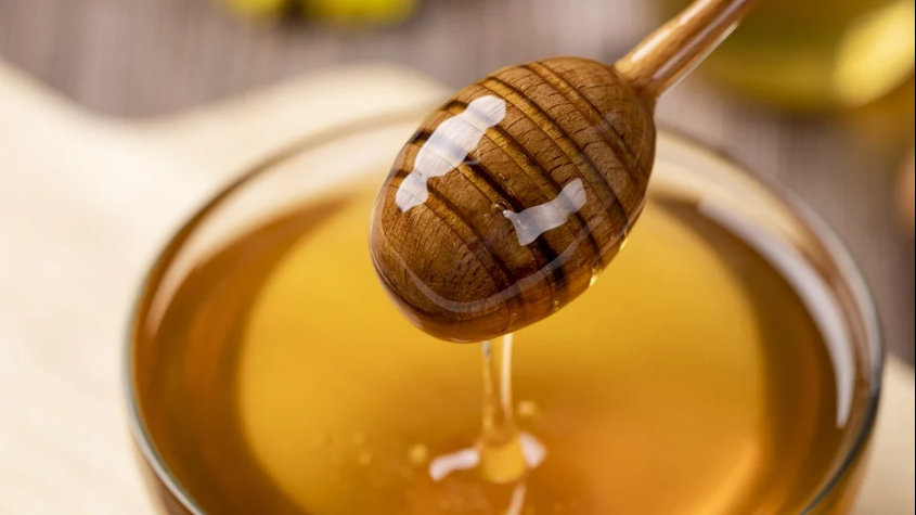 Tekuté zlato: Nejen v podzimní době med léčí