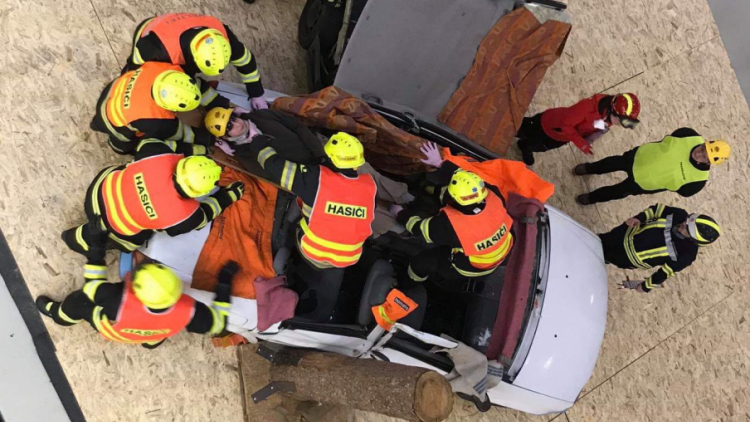 Dobříšští hasiči zahájili rok mezinárodní soutěží Winter Rescue Challenge