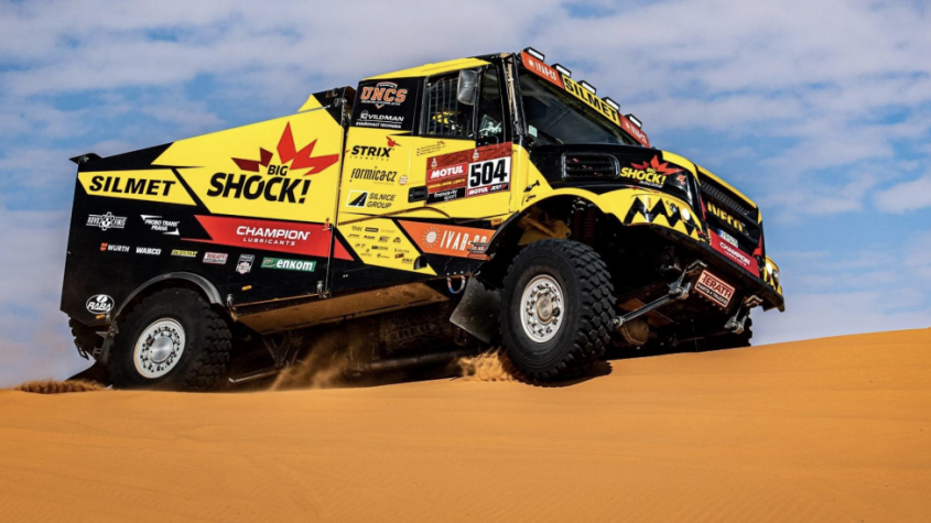 Macík na Dakar vyrazí s automatickou převodovkou