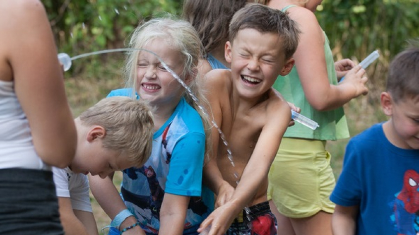 Na letní tábory ve středních Čechách je přihlášeno přes 20 tisíc dětí