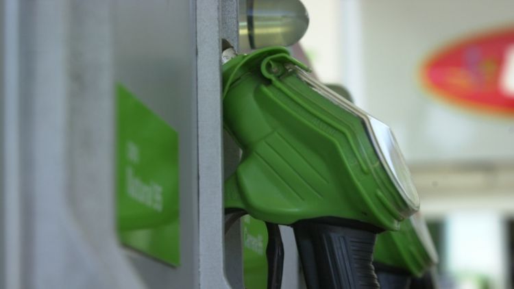 Ceny pohonných hmot ve středních Čechách znovu mírně stouply
