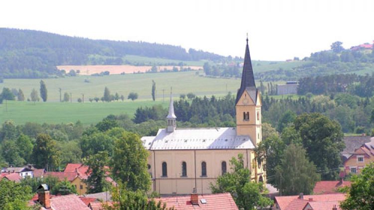 Vesnicí roku Středočeského kraje jsou Kněžice na Nymbursku, cena putuje i na Příbramsko