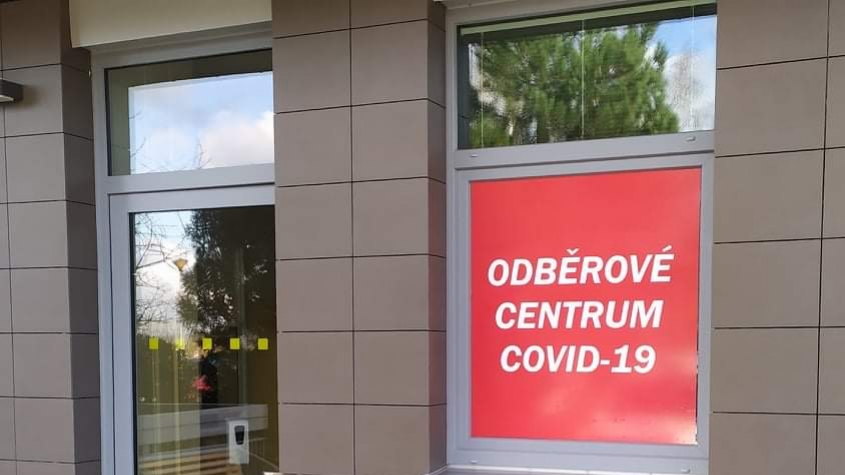 Těžkých případů covidu je v ČR nejvíc od začátku epidemie