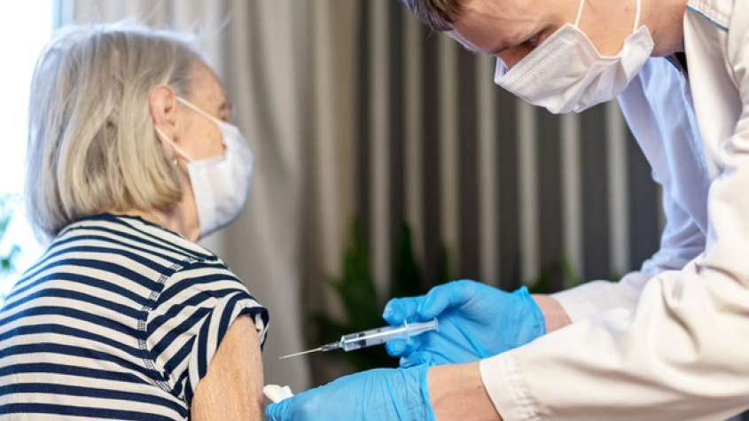 Ve středu bylo v ČR očkováno proti covidu rekordních 47.000 lidí