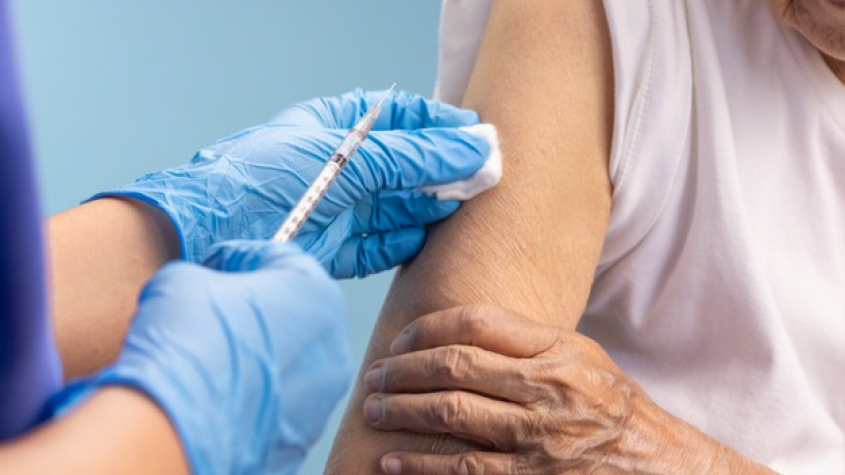 V pátek se otevře registrace k očkování proti covidu pro lidi nad 60 let