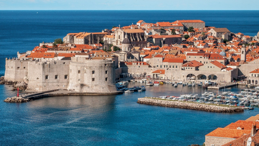 V Chorvatsku se čeští turisté musí nově prokázat certifikátem