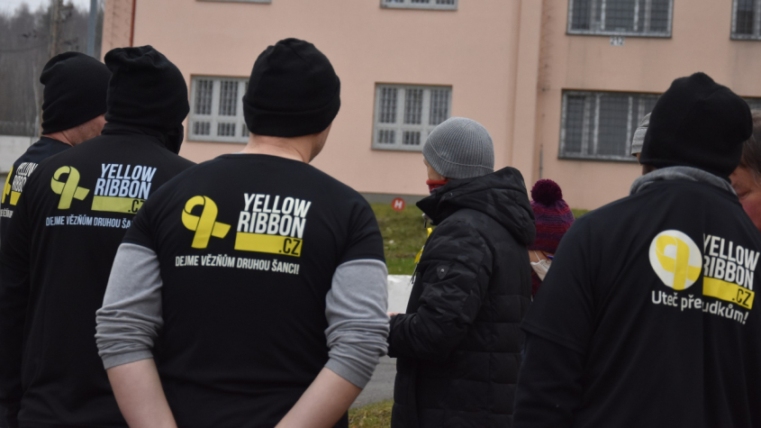 Osvětového běhu v příbramské věznici se dnes zúčastnilo na 80 trestanců