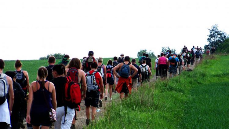 Turisté se dnes vydali na 50. ročník pochodu Praha – Prčice