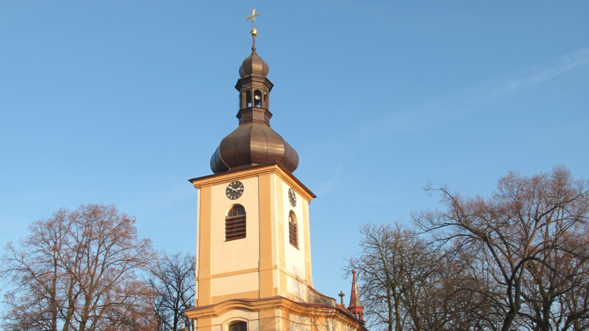 Dálkové ovládání až na 500 metrů: Zvony v pičínském kostele jsou v novém
