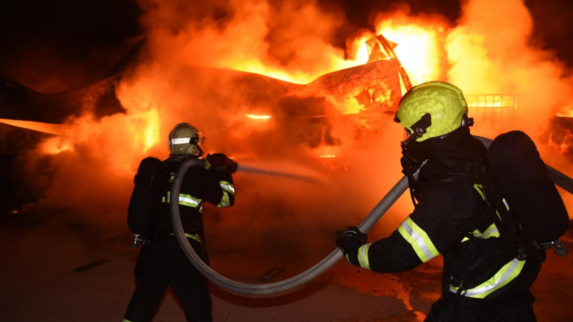 Policie vyšetřuje požár v Mladé Boleslavi jako obecné ohrožení z nedbalosti