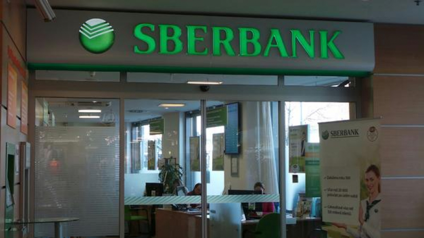 Sberbank CZ oznámila omezení karetních transakcí a uzavření poboček