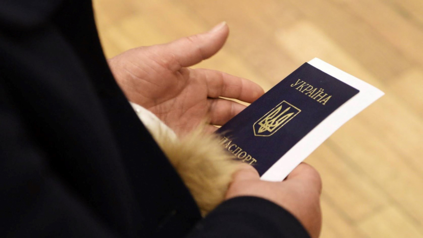 Ukrajinci prchající před válkou na Ukrajině dostali v ČR dosud 312.800 víz