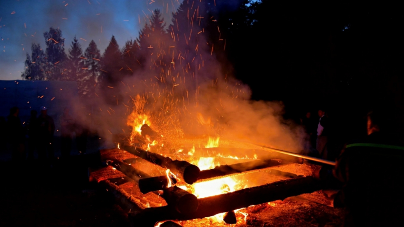 Dnešek patří tradičnímu pálení čarodějnic, hasiči vyzývají k opatrnosti