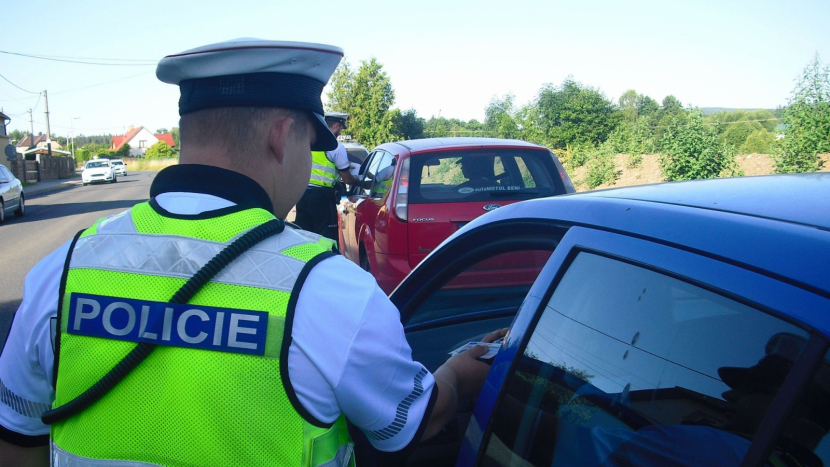 Policisté se dnes v Bohutíně zaměřili na řidiče, dva z nich nadýchali zbytkový alkohol