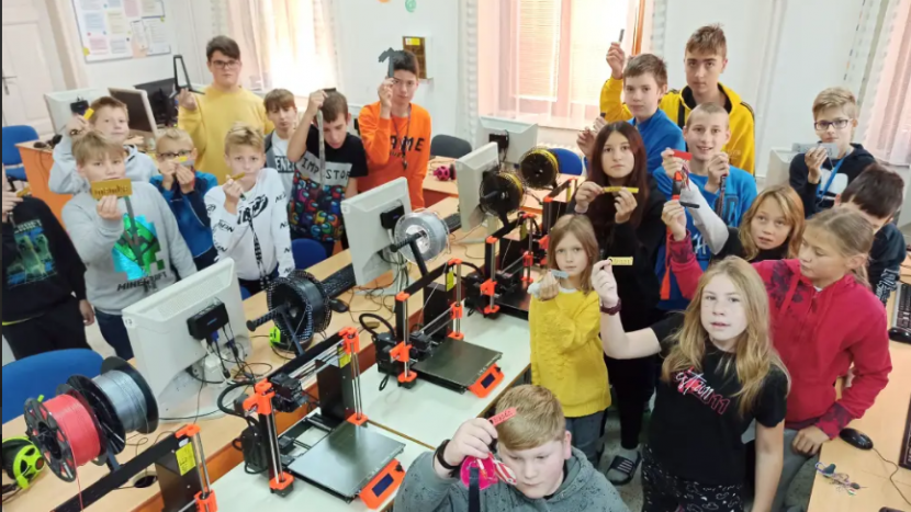 Základní škola na Březových Horách zapojila do výuky 3D tisk