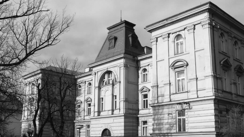 Historik: Báňská škola by se později možná z Příbrami nestěhovala
