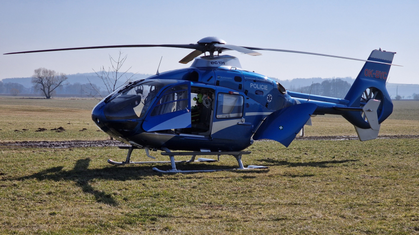 Do Orlova letěl vrtulník leteckých záchranářů pro opařené dítě