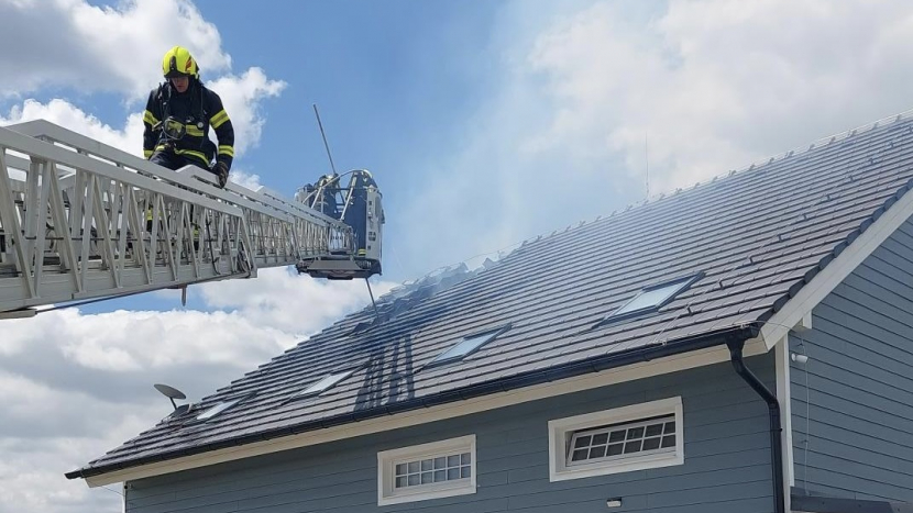 Požár rodinného domu způsobil třímilionovou škodu