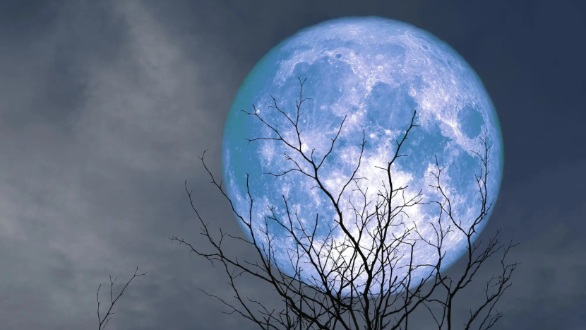 Nebeská podívaná: V noci ze středy na čtvrtek bude možné pozorovat takzvaný modrý Měsíc