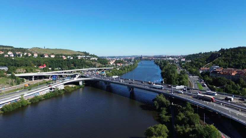 Řidiči do konce léta nenajedou na pražský Barrandovský most ze Strakonické