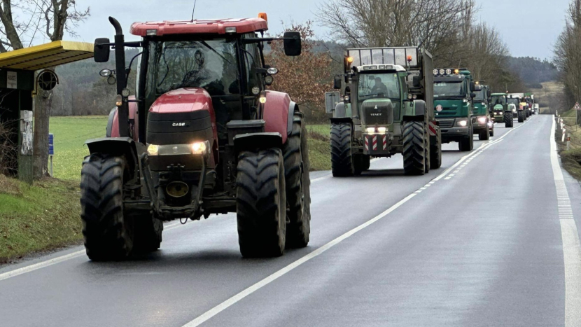 Středeční protest podpoří ve Středočeském kraji zemědělci s asi 300 stroji
