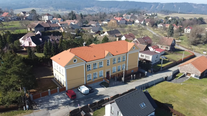 Hlubošská základní škola překonala personální problémy a přijímá děti k zápisu