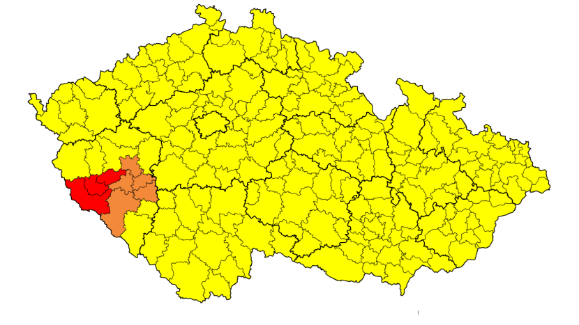 Většinu Česka zasáhnou odpoledne bouřky, ojediněle i silné