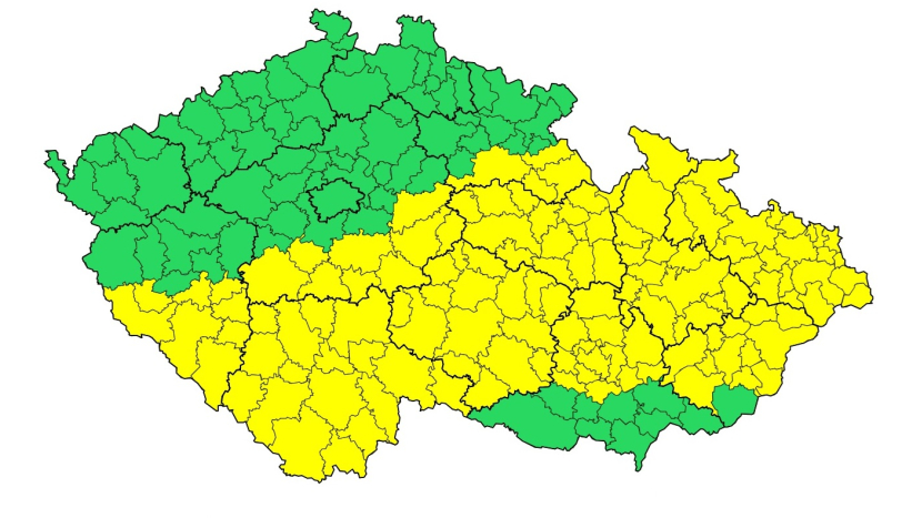 Většinu Česka zasáhnou ve čtvrtek večer a noci na pátek silné bouřky