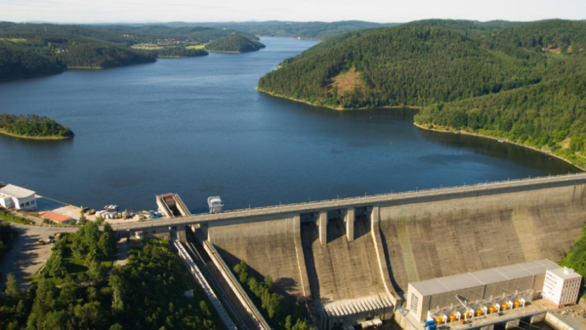 Překvapivě dobrá kvalita vody na Orlíku, třetí stupeň na Nováku a Živohošti