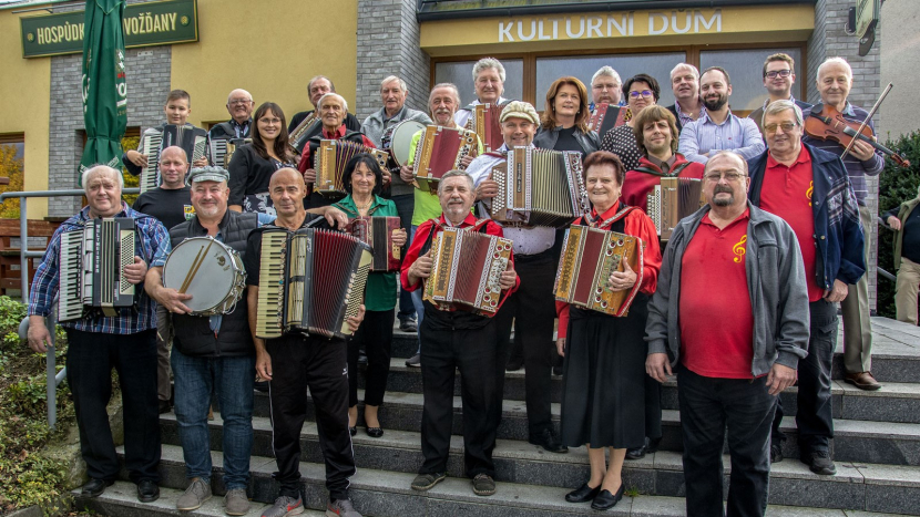 Festival Třemšínská heligónka slaví čtvrtstoletí, písničky se ve Hvožďanech rozezní již dnes