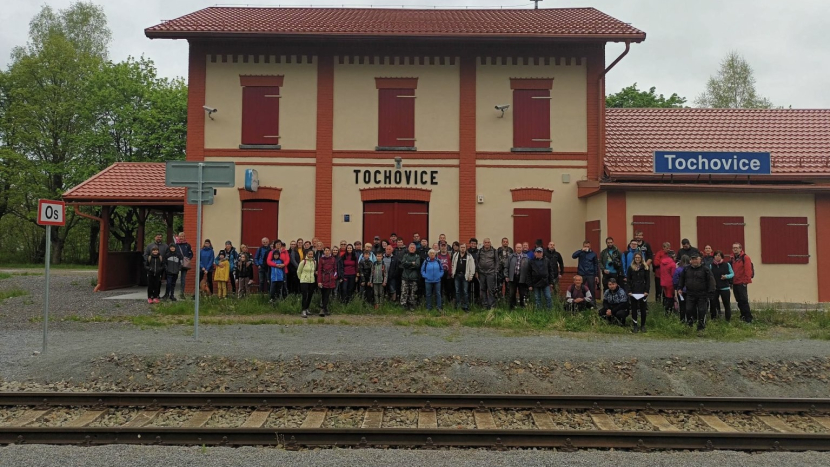 Z Tochovic k Orlické přehradě vede pochod po zrušené železnici