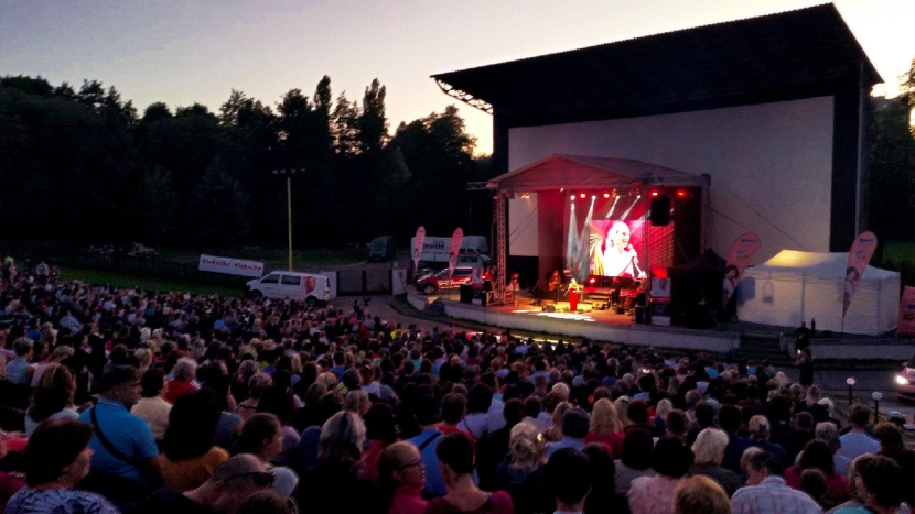 Zmodernizované Letní kino Příbram přivítá hvězdné koncerty