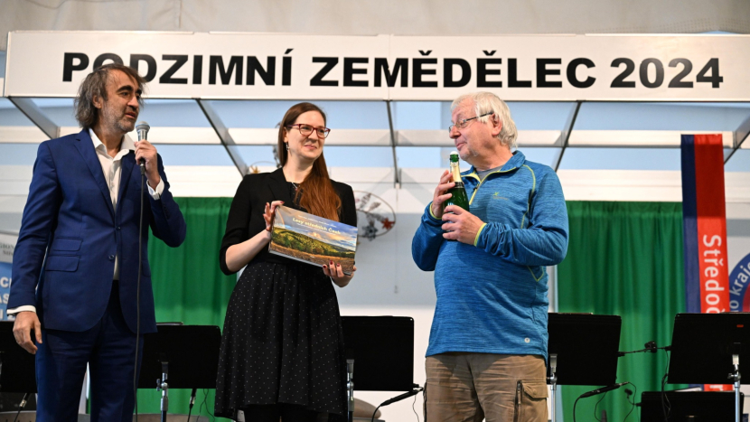 Václav Cílek ukazuje krásy, tajemství i mýty. V Příbarmi studoval hornickou průmyslovku
