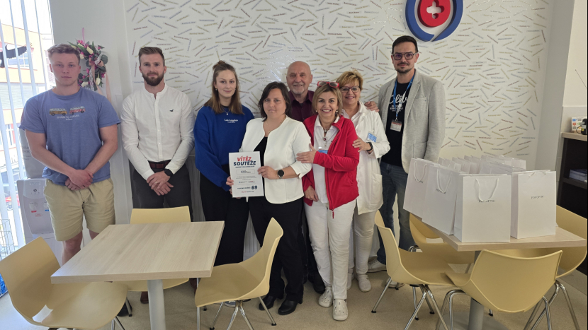 Mladí zachránci života: Krevní challenge přinesla 141 odběrů, vyhrálo SOŠ a SOU Dubno
