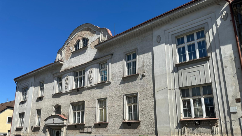 Bývalá hudební škola v Příbrami míří do dražby