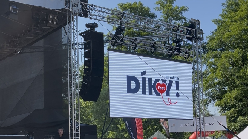 DÍKYFEST v Příbrami: Hudba, vděčnost a pocta hrdinům každodenního života