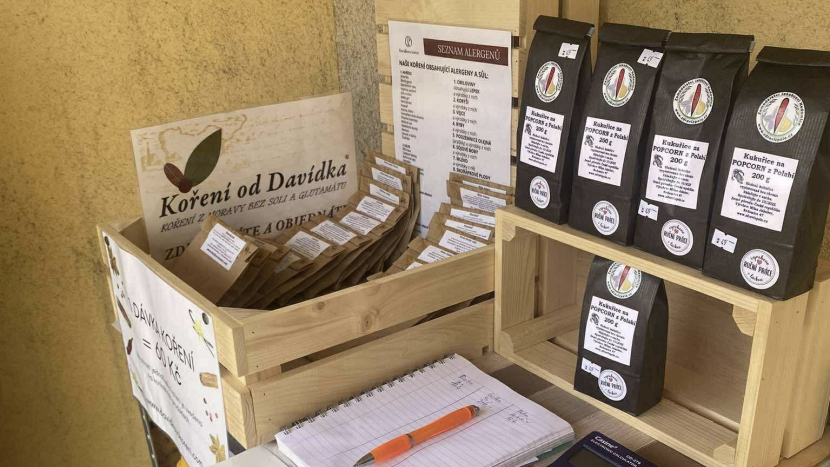 V Jesenici u Příbrami vznikl samoobslužný obchůdek plný poctivých farmářských produktů