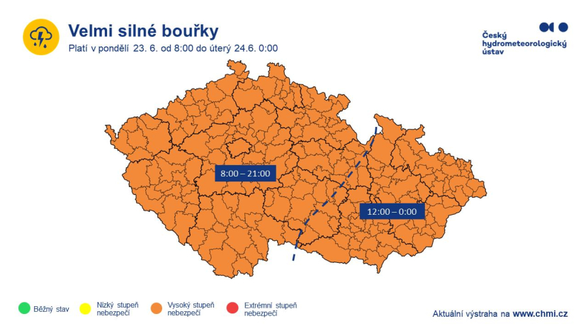 V pondělí přijdou silné bouřky, meteorologové vydali varování