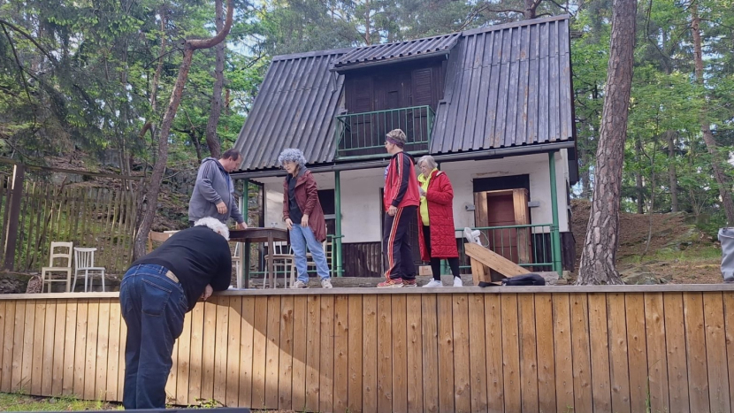 Divadelní soubor Skalka uvede Nejlepší věk na pohřeb