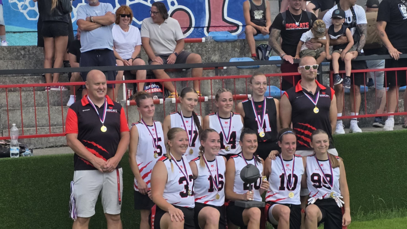 Zlatý hattrick pro Příbram Bobcats flag ženy