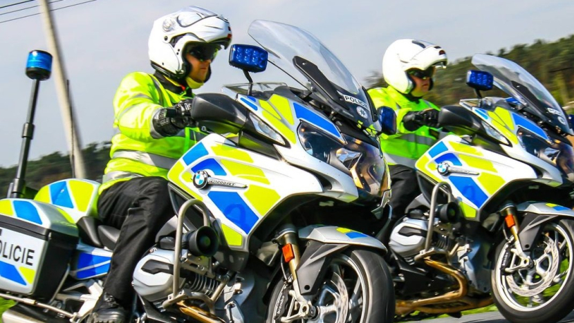 Kolama dolů aneb jak přežít na motorce