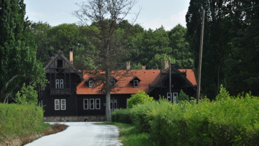 Lovecký zámeček Vacíkov: Dřevěný skvost uprostřed brdských lesů
