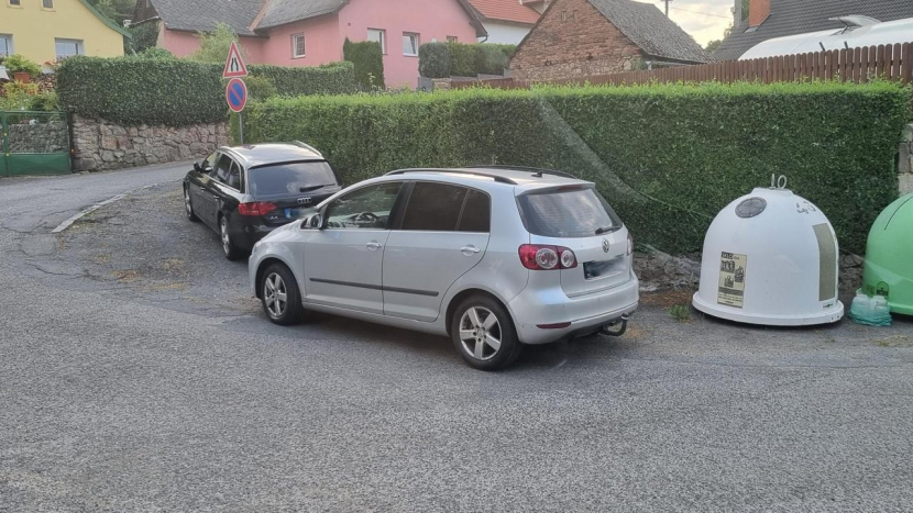 Komunikace není parkoviště: Když zábor ohrožuje průjezdnost i férovost