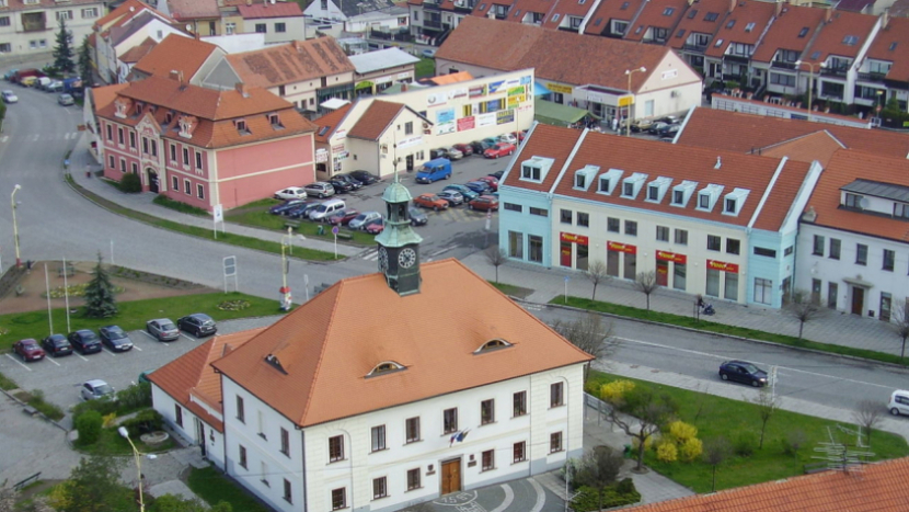 Dobříš chystá dopravní omezení: uzavírky dvou ulic od září